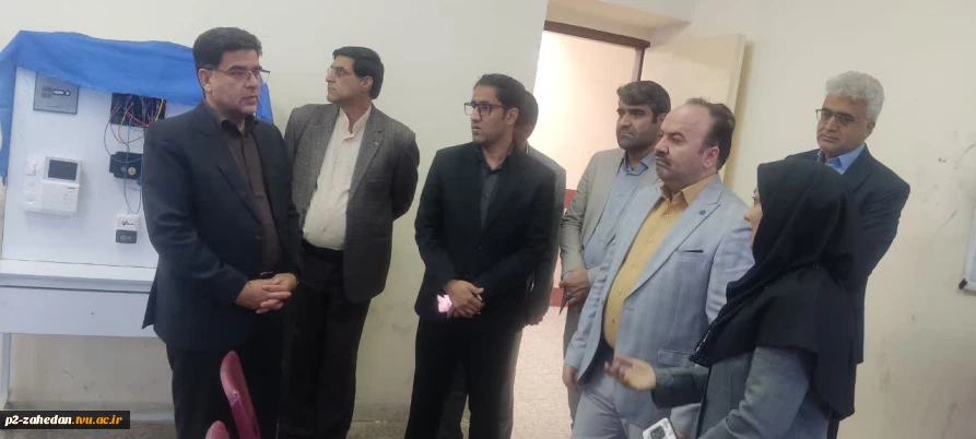 بازدید معاون پژوهش و فناوری دانشگاه ملی مهارت کشور از کارگاه‌ها و آزمایشگاه‌های آموزشکده های شهید باهنر و شهید عارفی زاهدان